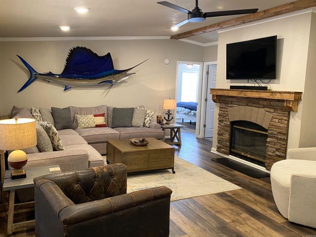 6 Crystal Drive, Mount Ida, AR 71957