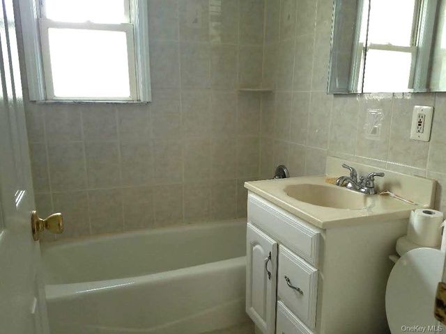 625 E Broadway 4, Long Beach, NY 11561