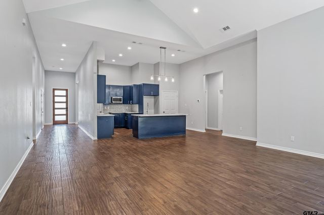 9143 Long Branch, Tyler, TX 75703