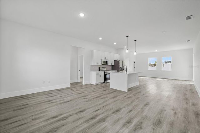 17566 SW 36TH AVENUE ROAD, Ocala, FL 34473