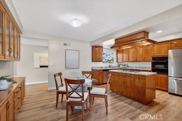 10904 1st Avenue, Whittier, CA 90603