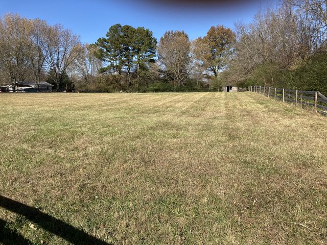 0 Oak St, E, Summertown, TN 38483