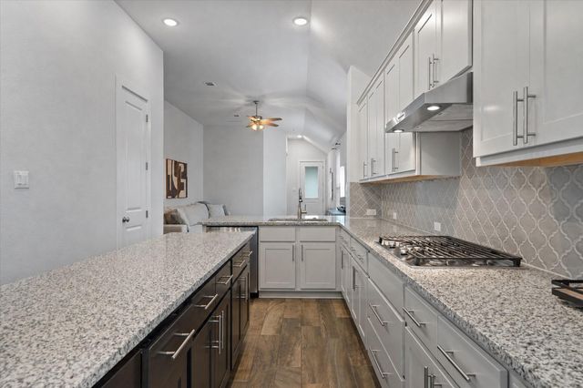 104 Arrowhead Mound RD, Georgetown, TX 78628