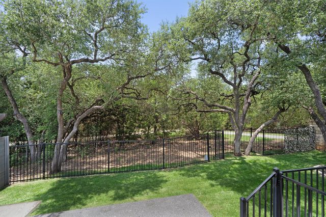 104 Arrowhead Mound RD, Georgetown, TX 78628