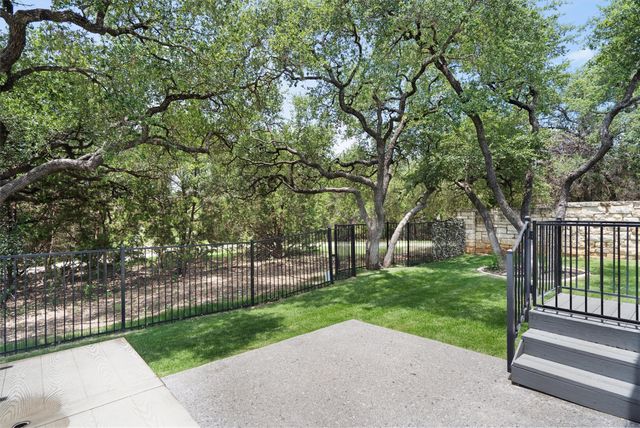 104 Arrowhead Mound RD, Georgetown, TX 78628