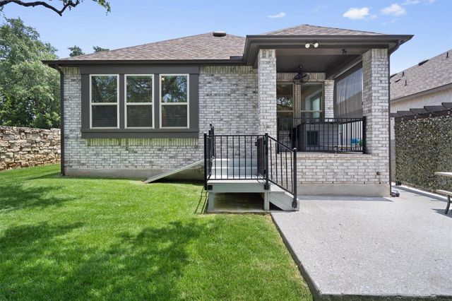 104 Arrowhead Mound RD, Georgetown, TX 78628