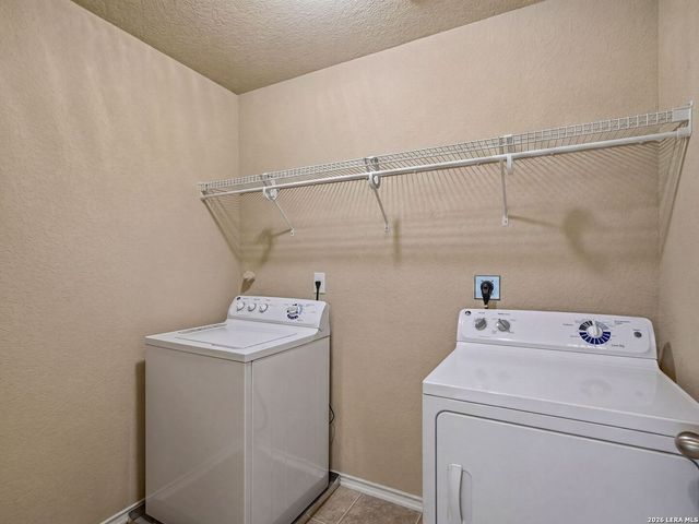 9558 Nueces Canyon, San Antonio, TX 78251