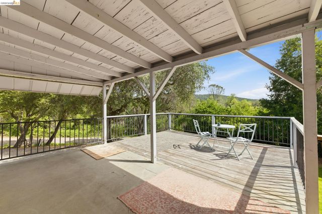 757 E Bald Mountain Rd, Sonora, CA 95370