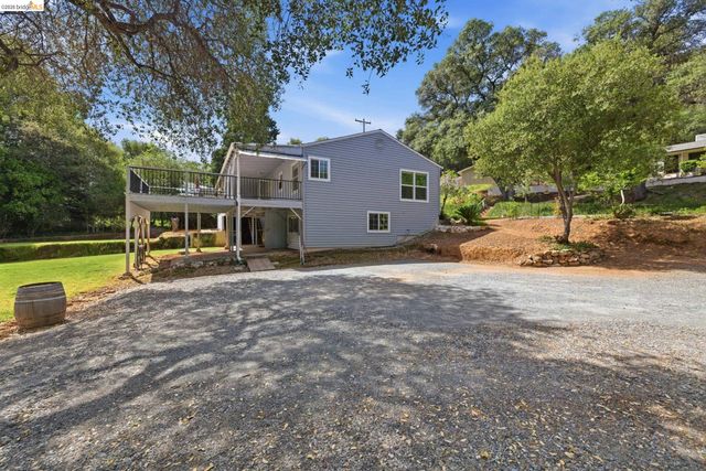 757 E Bald Mountain Rd, Sonora, CA 95370