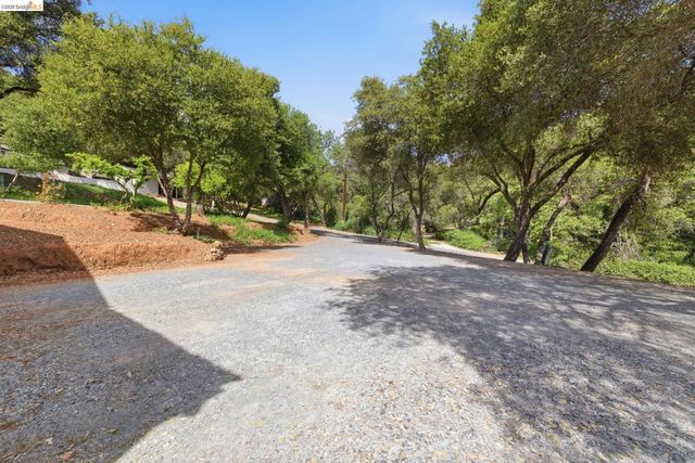 757 E Bald Mountain Rd, Sonora, CA 95370