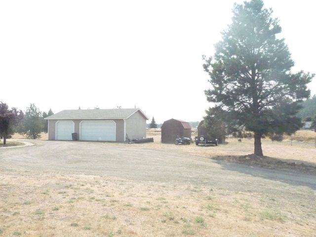 13724 W Medical Lakes 4 Lakes Rd, Four Lakes, WA 99004