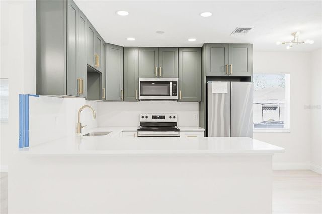 3427 BARSTOW STREET, Sarasota, FL 34235