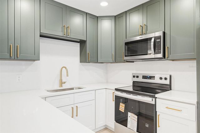 3427 BARSTOW STREET, Sarasota, FL 34235