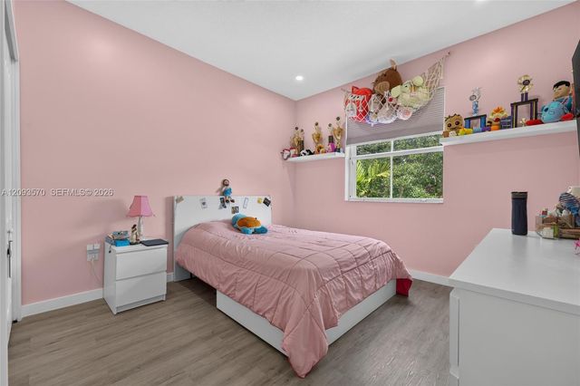 15266 SW 30th Terrace, Miami, FL 33185