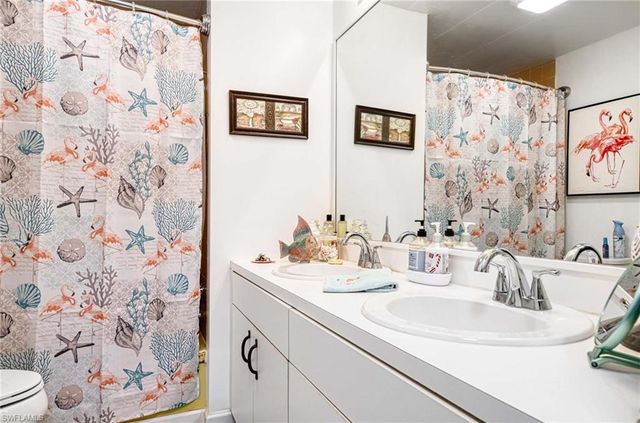 41 Sonderhen DR, Naples, FL 34114