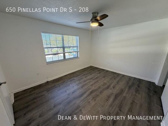650 PINELLAS POINT DRIVE S 208, St Petersburg, FL 33705