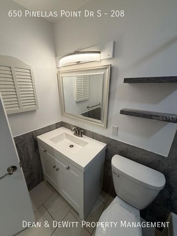 650 PINELLAS POINT DRIVE S 208, St Petersburg, FL 33705