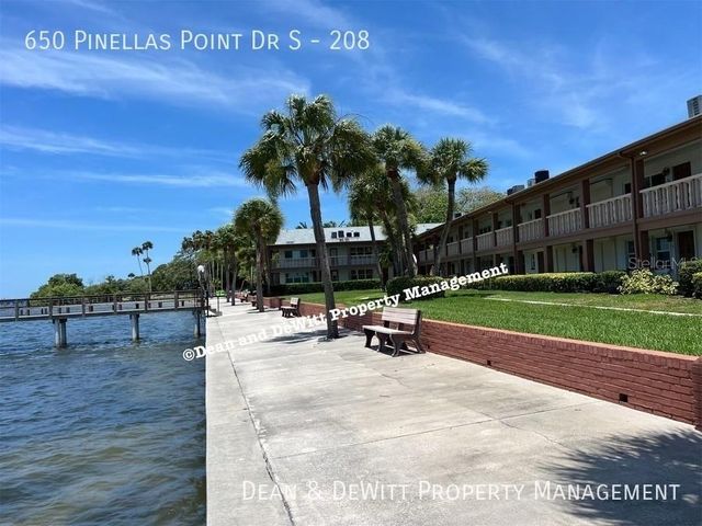 650 PINELLAS POINT DRIVE S 208, St Petersburg, FL 33705