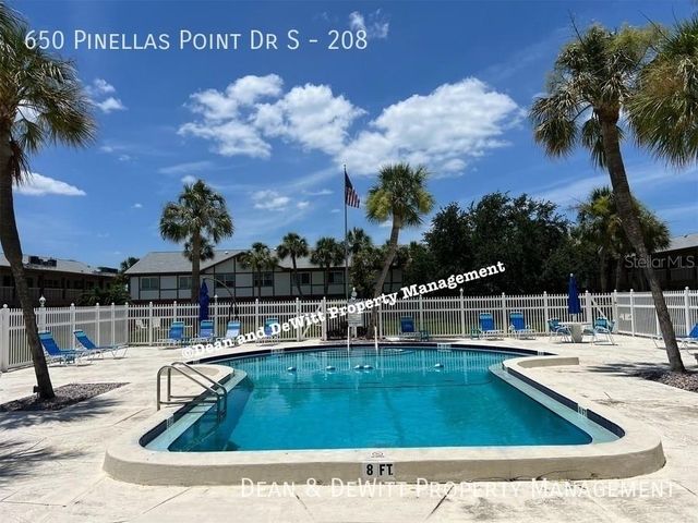 650 PINELLAS POINT DRIVE S 208, St Petersburg, FL 33705