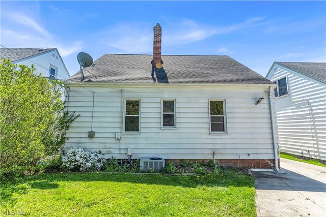 14205 Corridon Avenue, Maple Heights, OH 44137