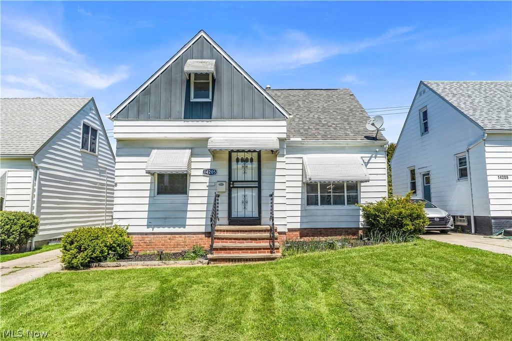 14205 Corridon Avenue, Maple Heights, OH 44137