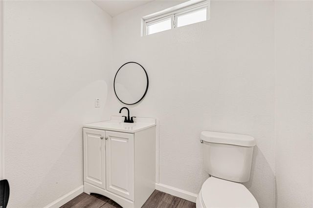 507 E 3rd Street, El Campo, TX 77437
