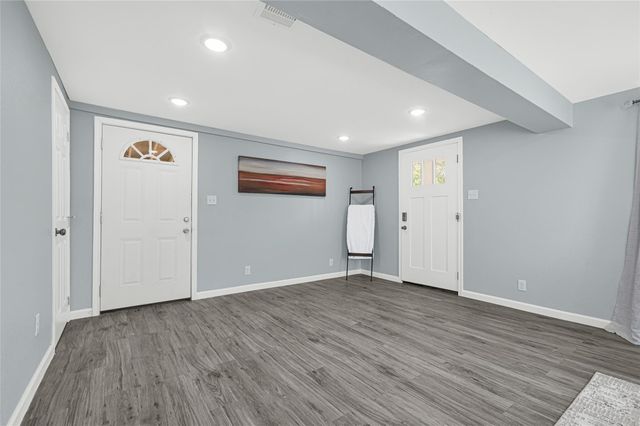 507 E 3rd Street, El Campo, TX 77437