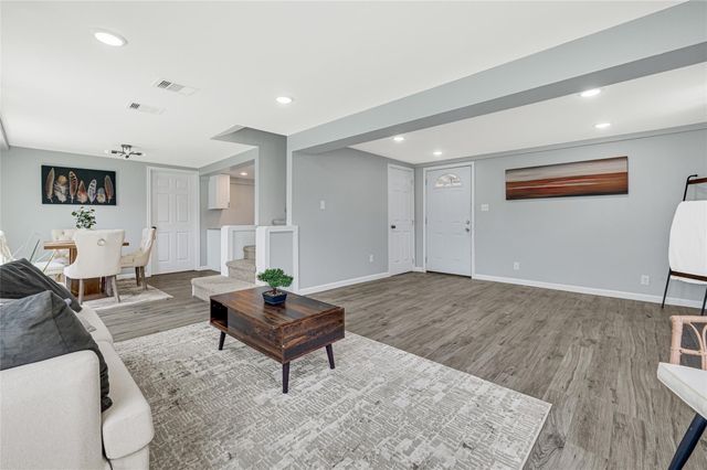507 E 3rd Street, El Campo, TX 77437