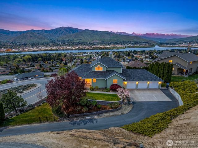 591 Daniels Drive NE, East Wenatchee, WA 98802
