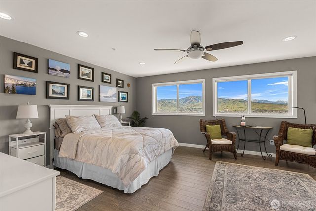 591 Daniels Drive NE, East Wenatchee, WA 98802