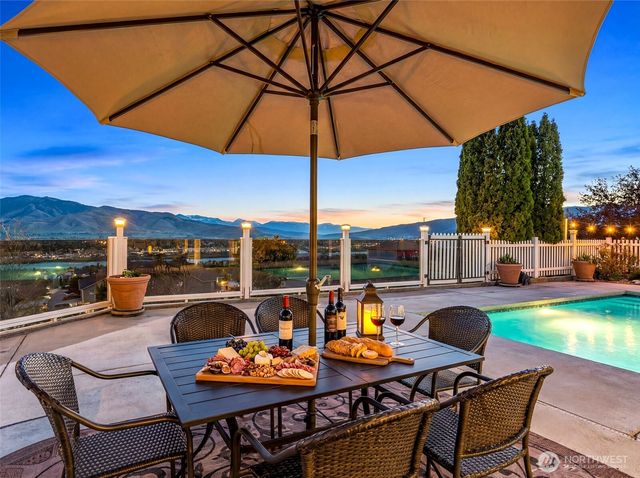 591 Daniels Drive NE, East Wenatchee, WA 98802