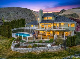 591 Daniels Drive NE, East Wenatchee, WA 98802