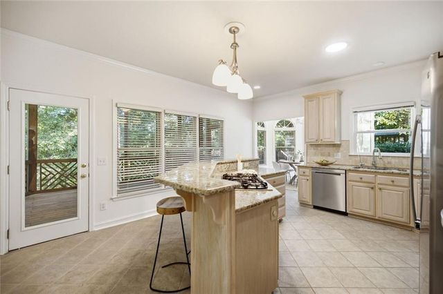 865 Dockbridge Way, Alpharetta, GA 30004
