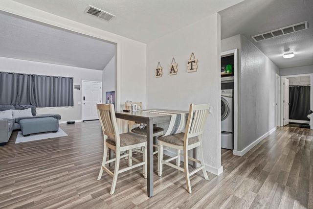 2165 Sharon Way, Modesto, CA 95350