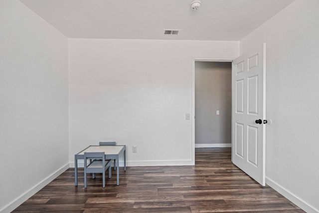 2165 Sharon Way, Modesto, CA 95350