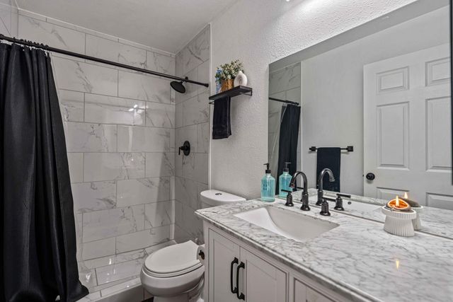 2165 Sharon Way, Modesto, CA 95350