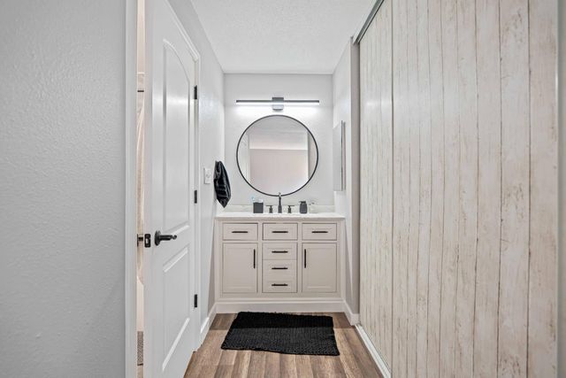 2165 Sharon Way, Modesto, CA 95350