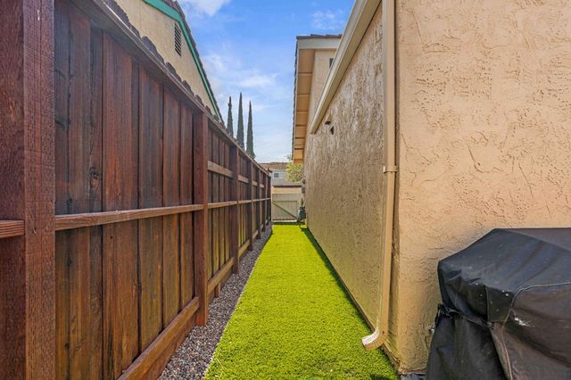 2165 Sharon Way, Modesto, CA 95350