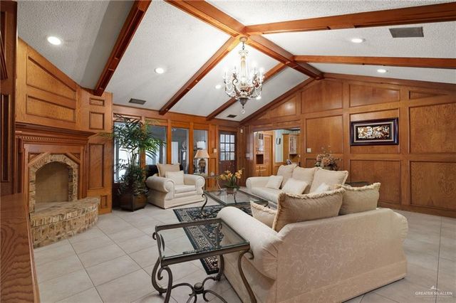 304 Bluebird Avenue, Mcallen, TX 78504