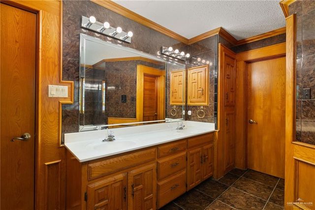 304 Bluebird Avenue, Mcallen, TX 78504