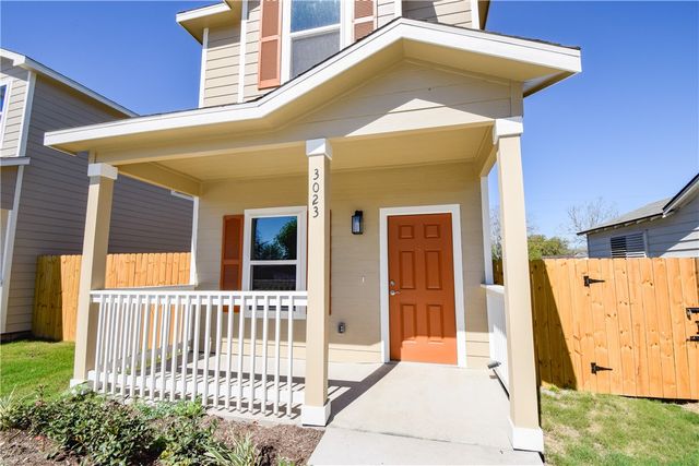 3023 Sabinas St, Corpus Christi, TX 78405