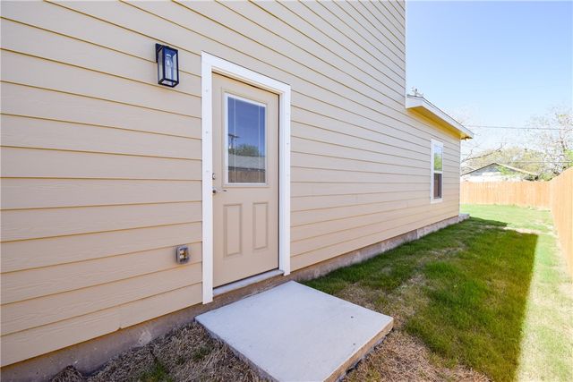 3023 Sabinas St, Corpus Christi, TX 78405