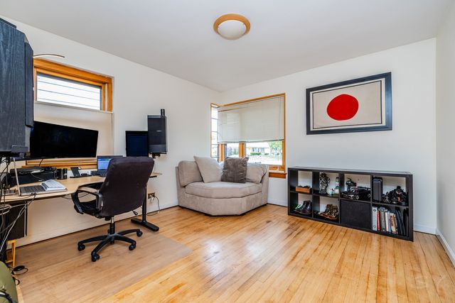 7535 Kenton Avenue, Skokie, IL 60076
