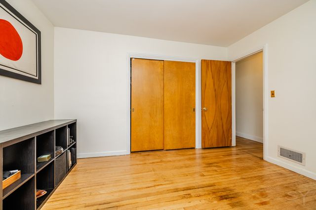 7535 Kenton Avenue, Skokie, IL 60076