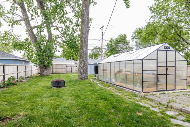 7535 Kenton Avenue, Skokie, IL 60076