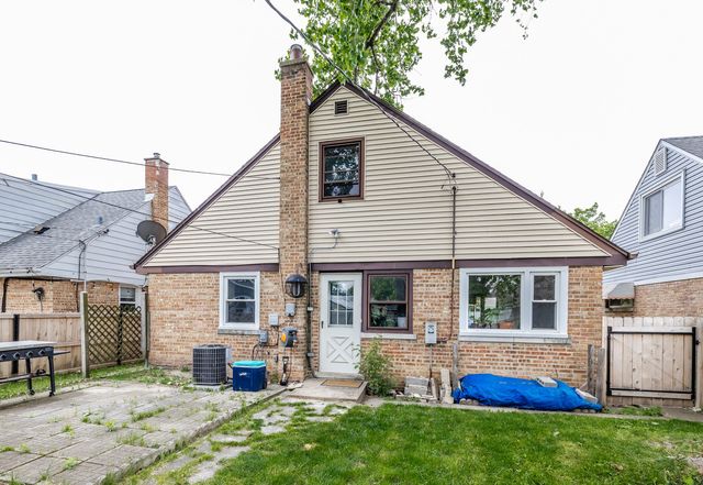7535 Kenton Avenue, Skokie, IL 60076