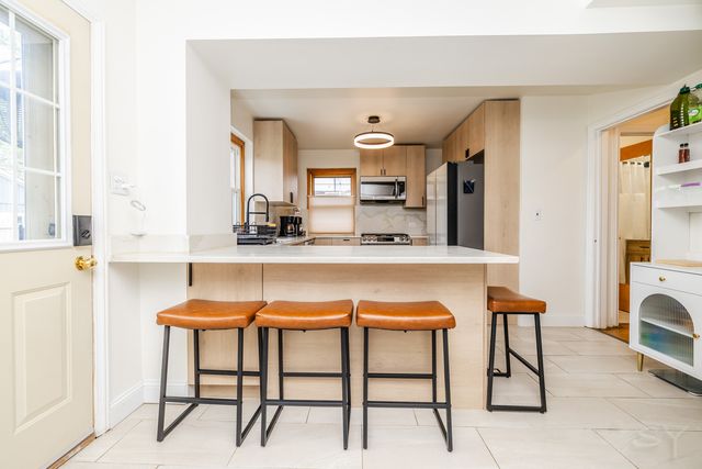 7535 Kenton Avenue, Skokie, IL 60076