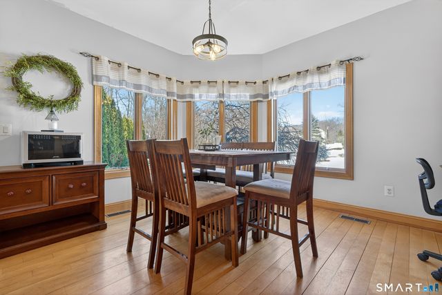 174 Westfort Drive, Meriden, CT 06451