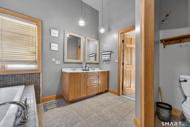 174 Westfort Drive, Meriden, CT 06451