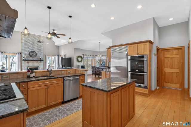 174 Westfort Drive, Meriden, CT 06451